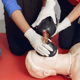 Online First Aid AED Training Courses with Certificates - Emergency Life Support – CPR, Recovery Position, Choking, Anaphylaxis and use of a Defibrillator