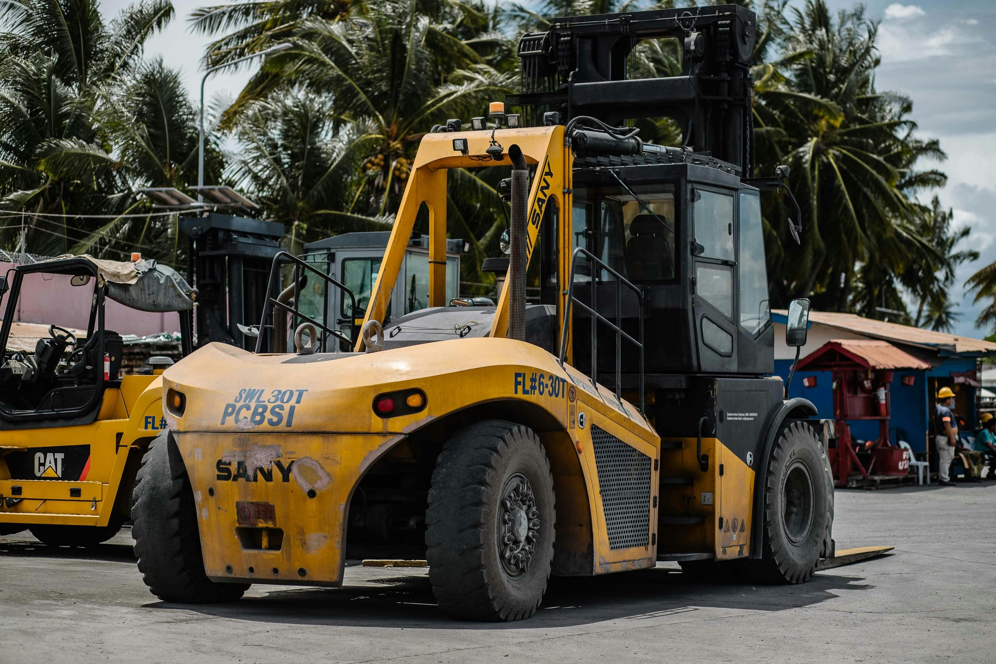 Off the Shelf Elearning Courses - Forklift Operation Safety by EdApp