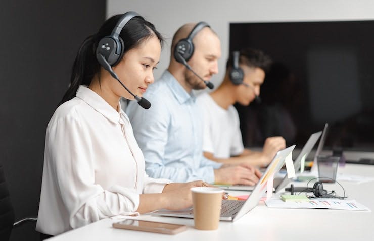 Business Training Works Call center cours - Call Center Agent Training