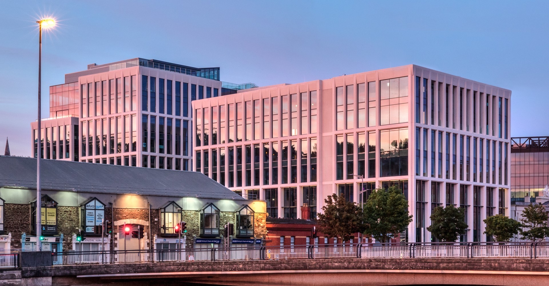 Image of a commercial building