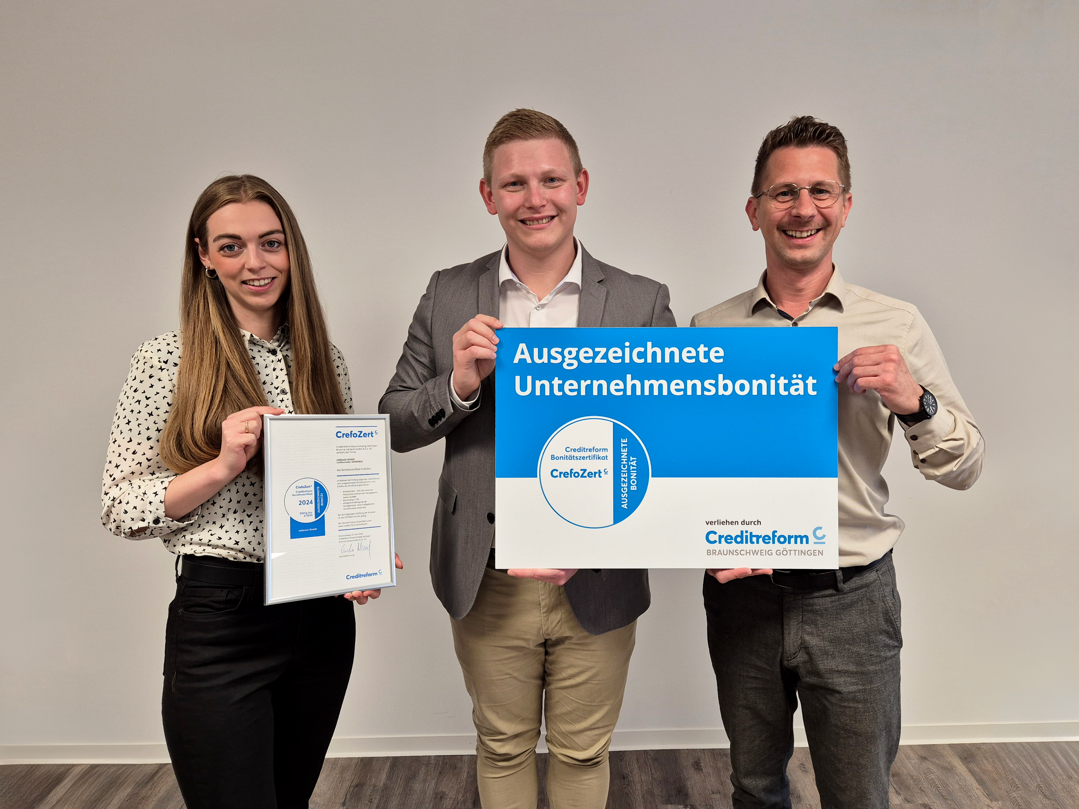 v.l.: Paula Struthmann, eddyson; Kennet Reimann, Creditreform Braunschweig Göttingen; Christoph Gille, eddyson