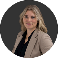 Portrait picture of Katharina Walter, Head of Marketing at eddyson on a neutral dark grey background.