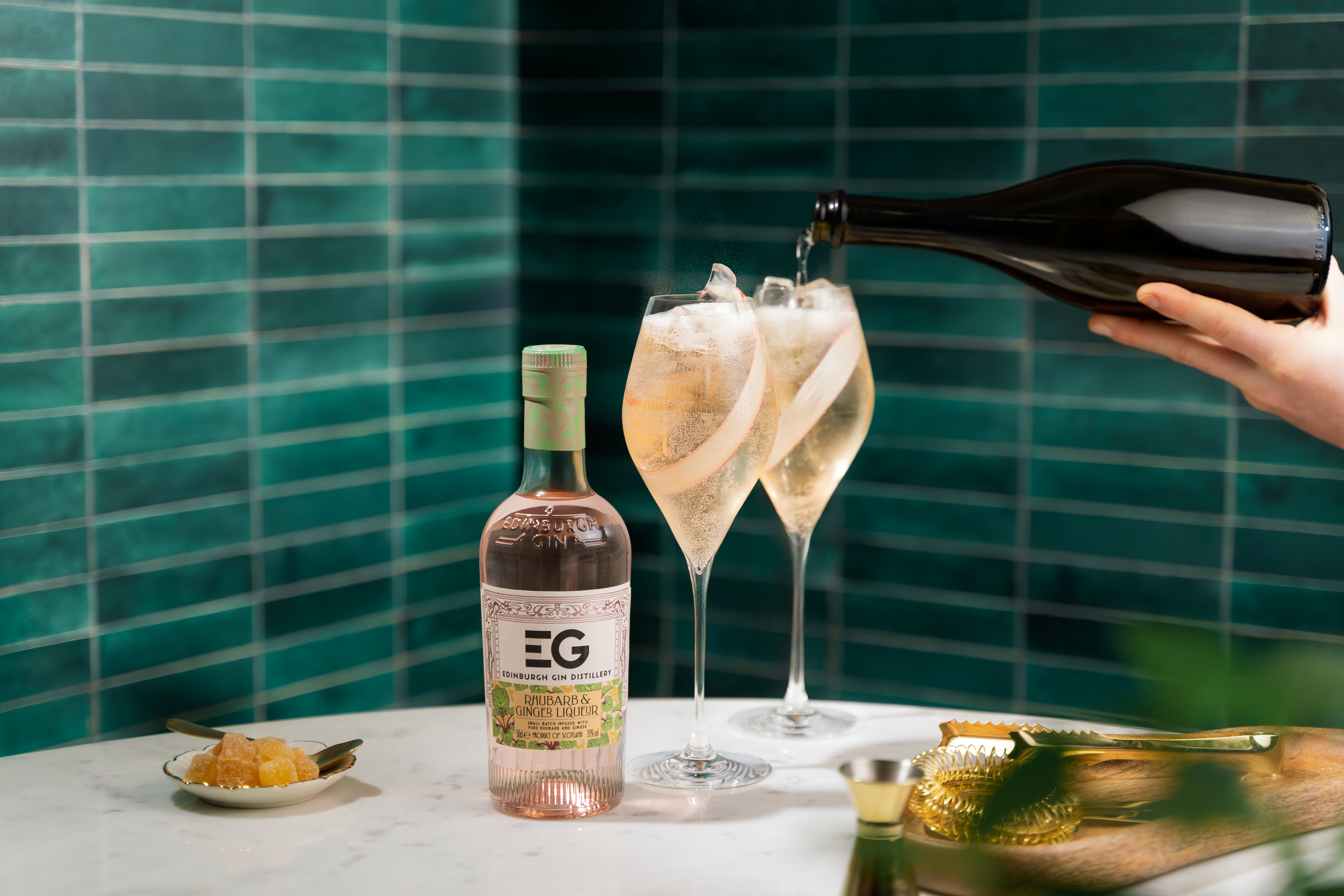 Hugo Spritz Cocktail - Edinburgh Gin