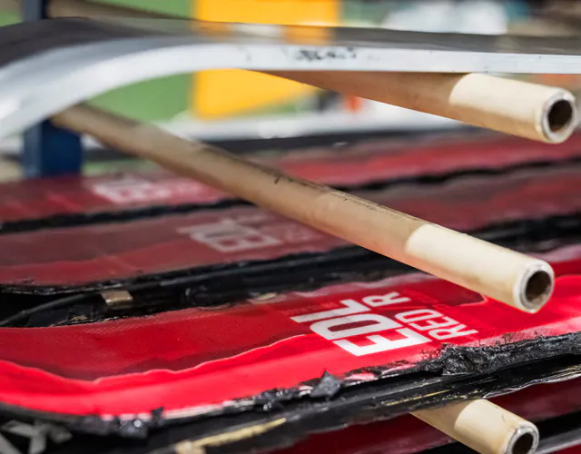 skis EDL swiss made travail