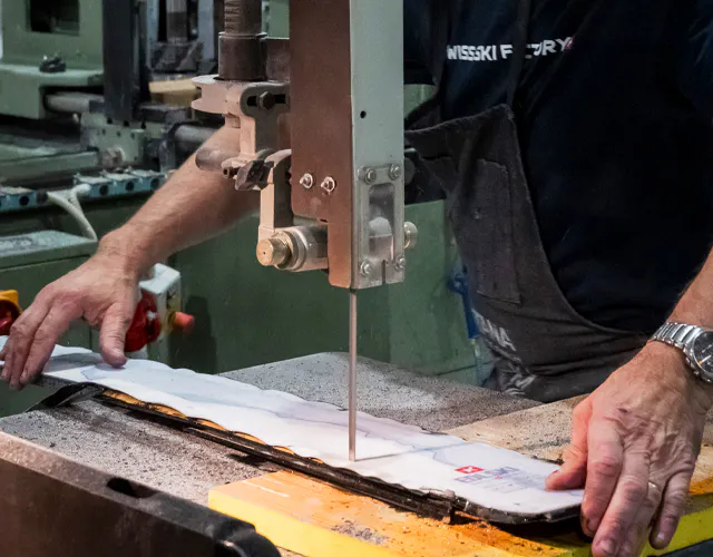 skis EDL swiss made travail