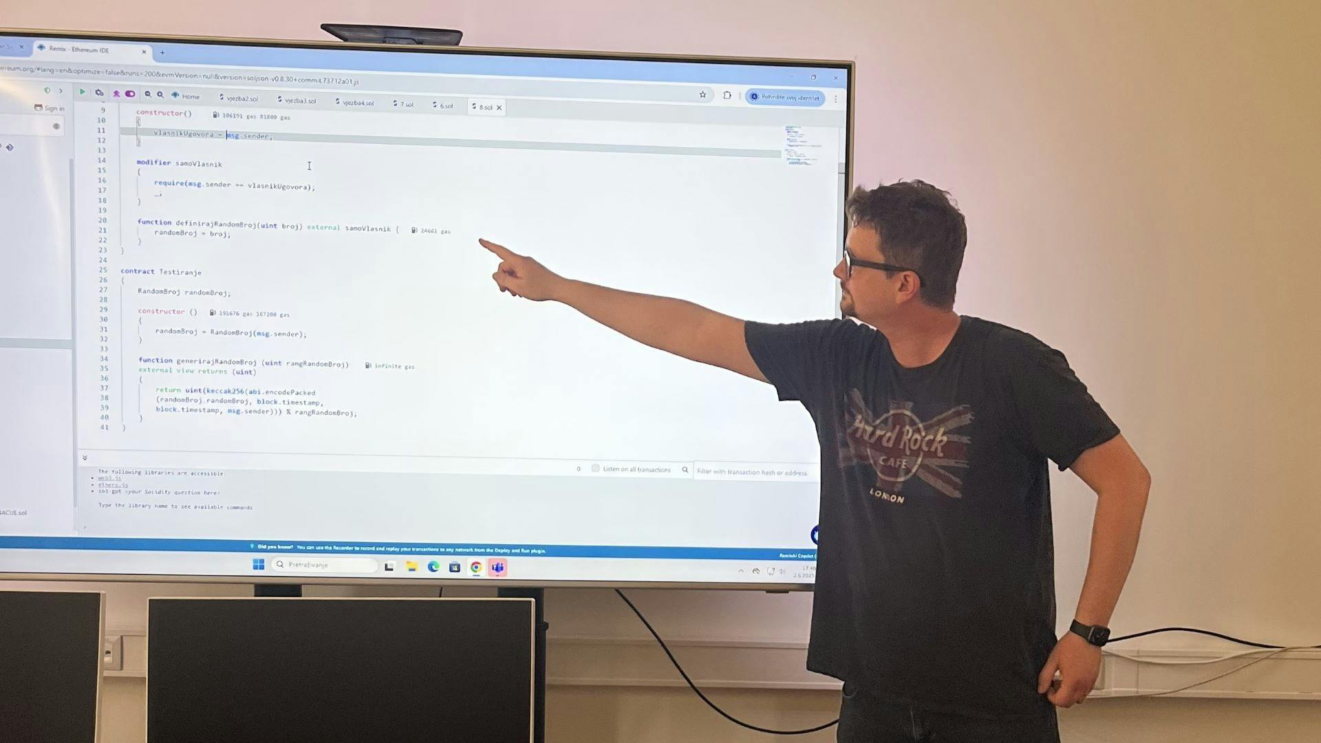 Mlakar holding summer semester lab sessions at FOI