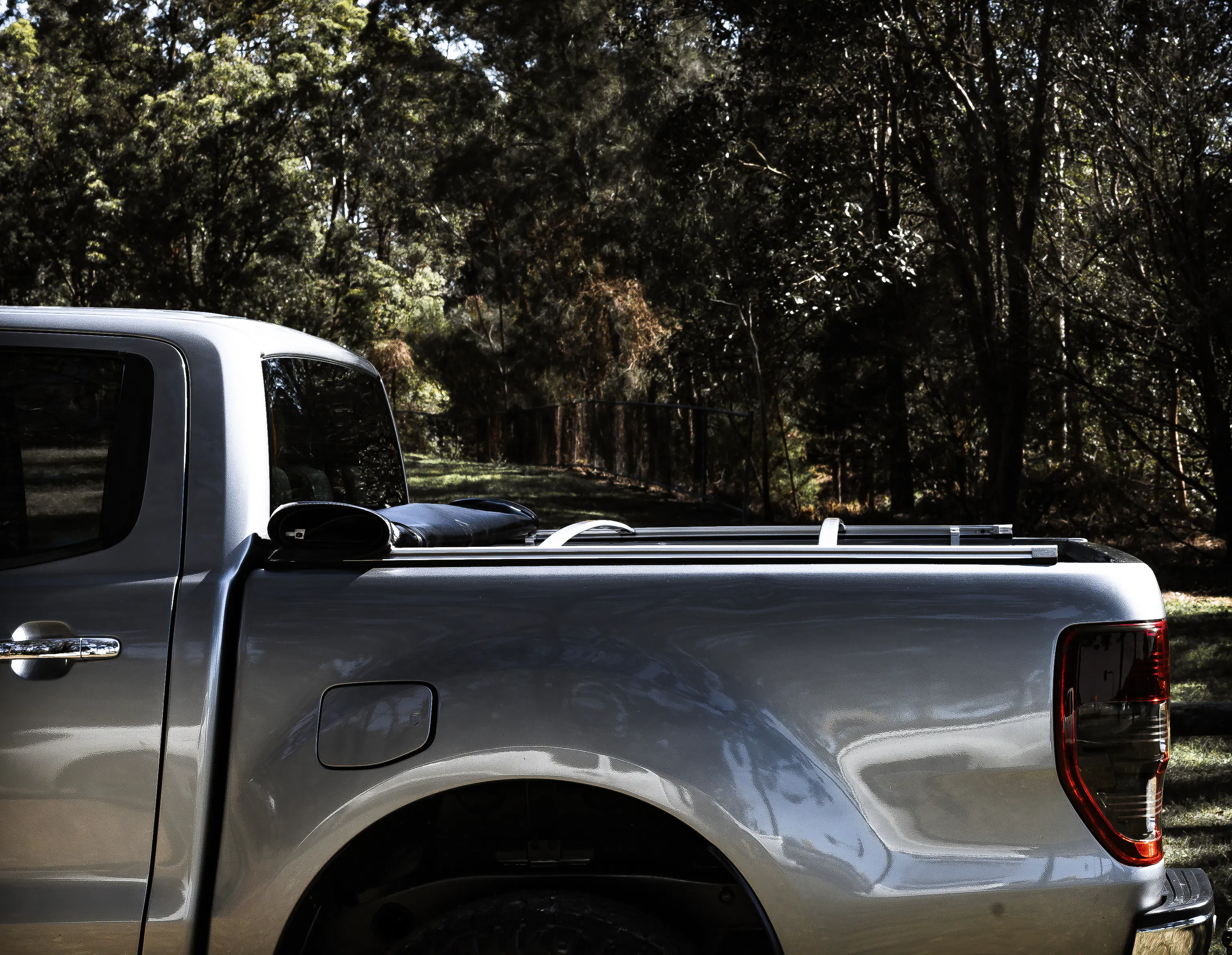 Ute fitted with a tonneau cover for secure tub protection