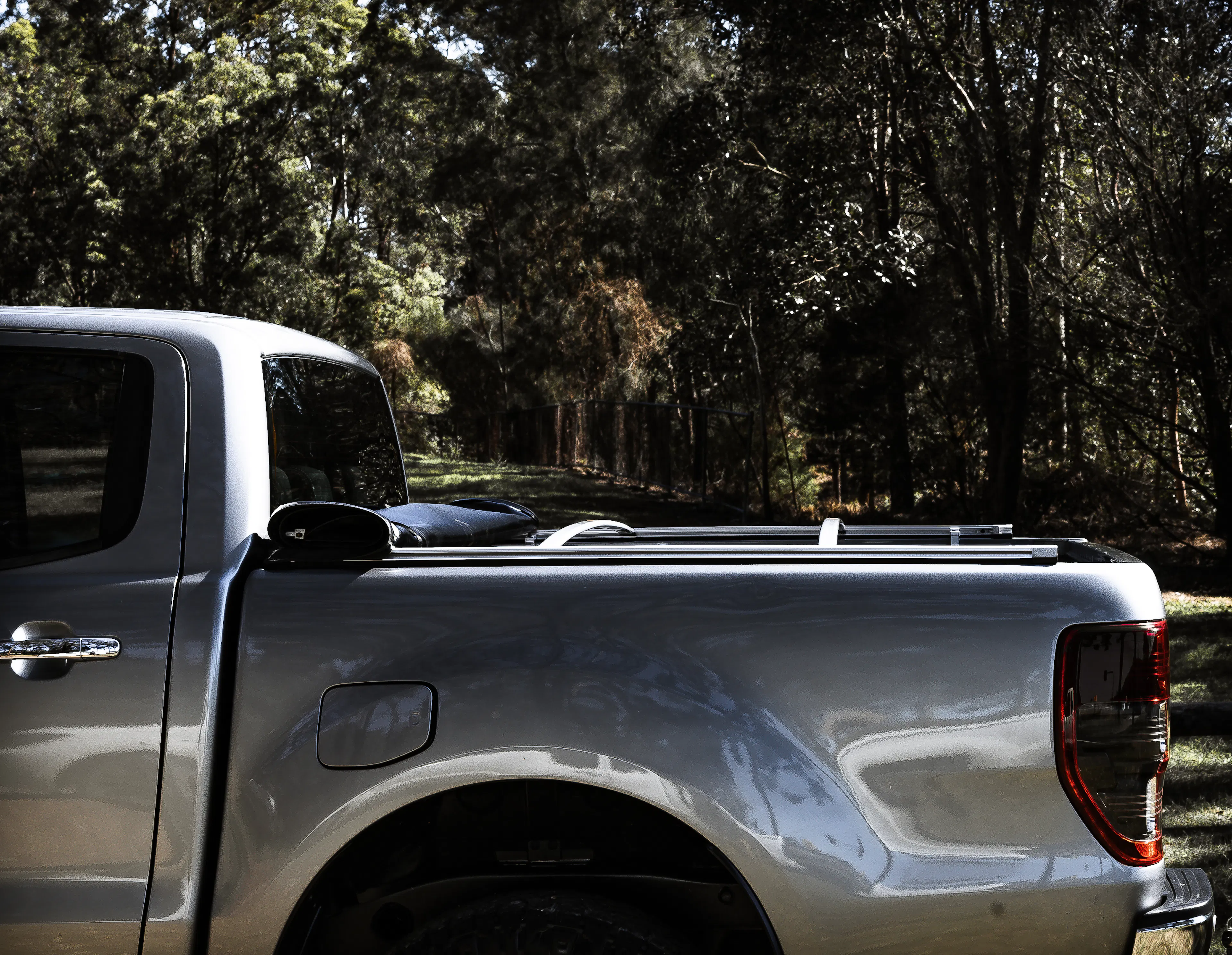 Ute fitted with a tonneau cover for secure tub protection