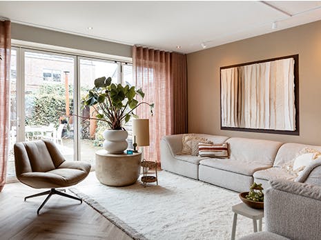 Make-over 2 door Frans