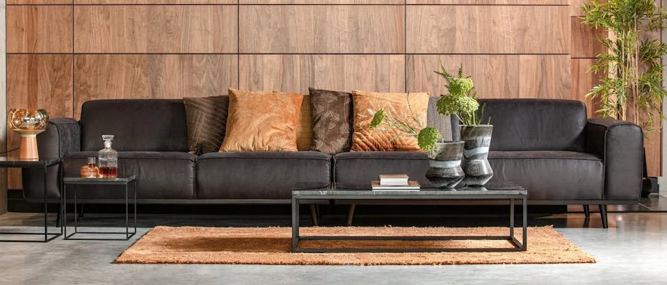 zwarte banken bij Eijerkamp