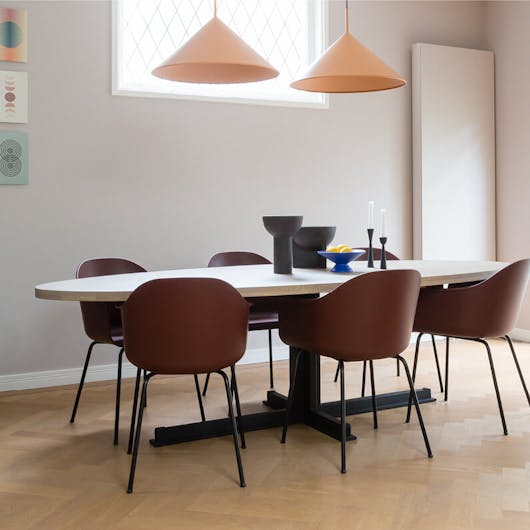 vtwonen make-over 8 voorjaar 2020 Qliv Cross eetkamertafel