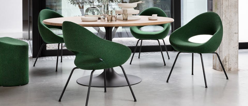 Voorraad eetkamerstoelen snel geleverd