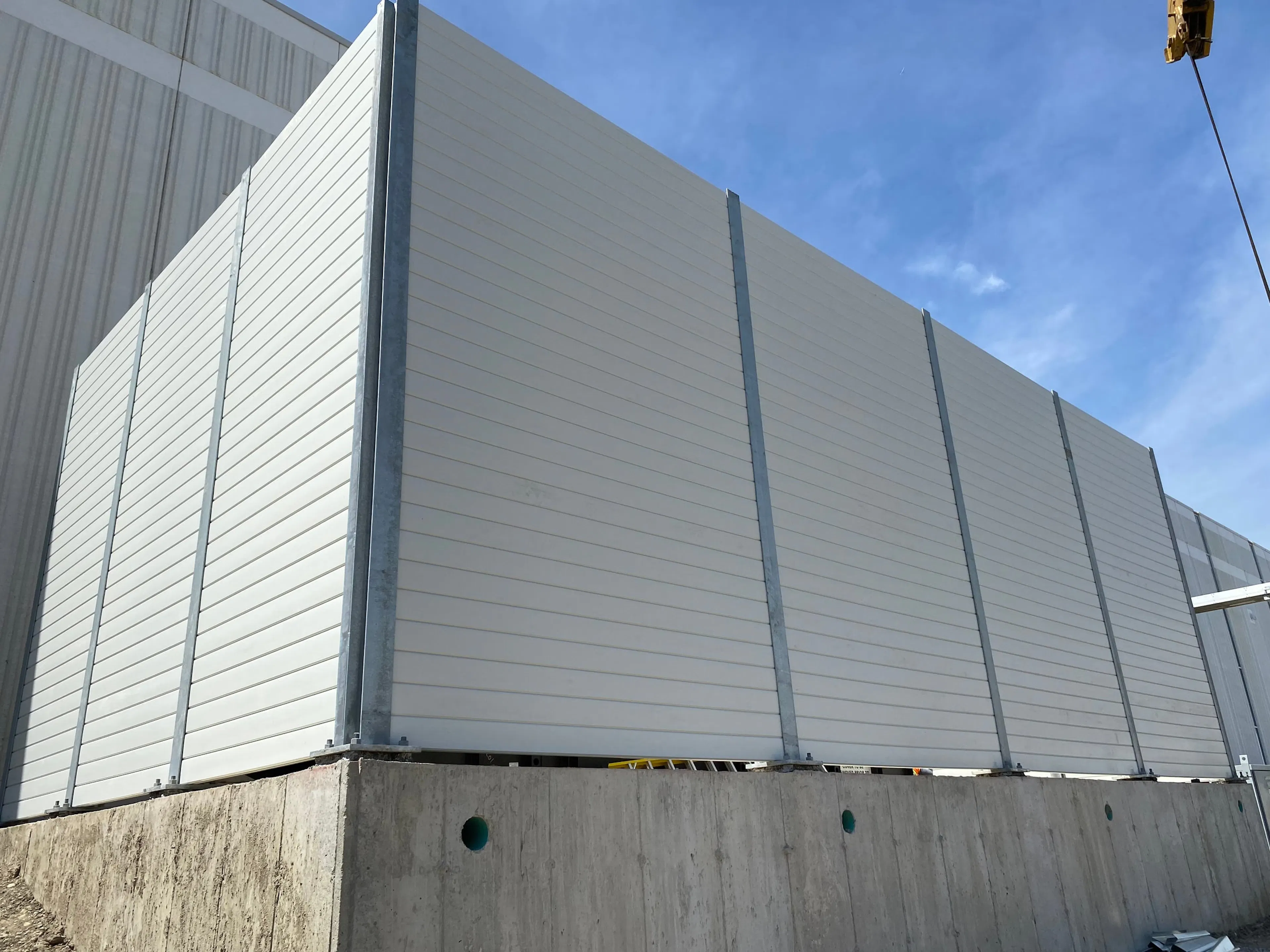 A Noisy Border Passageway. A ‘sound’ Solution.