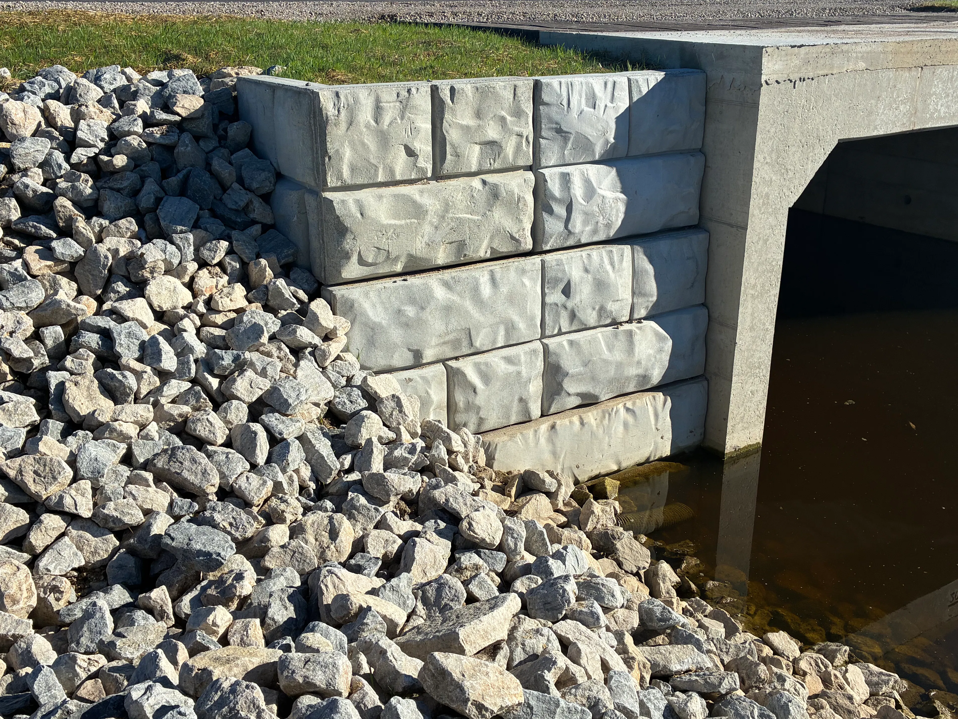Why Retain-A-Rock?