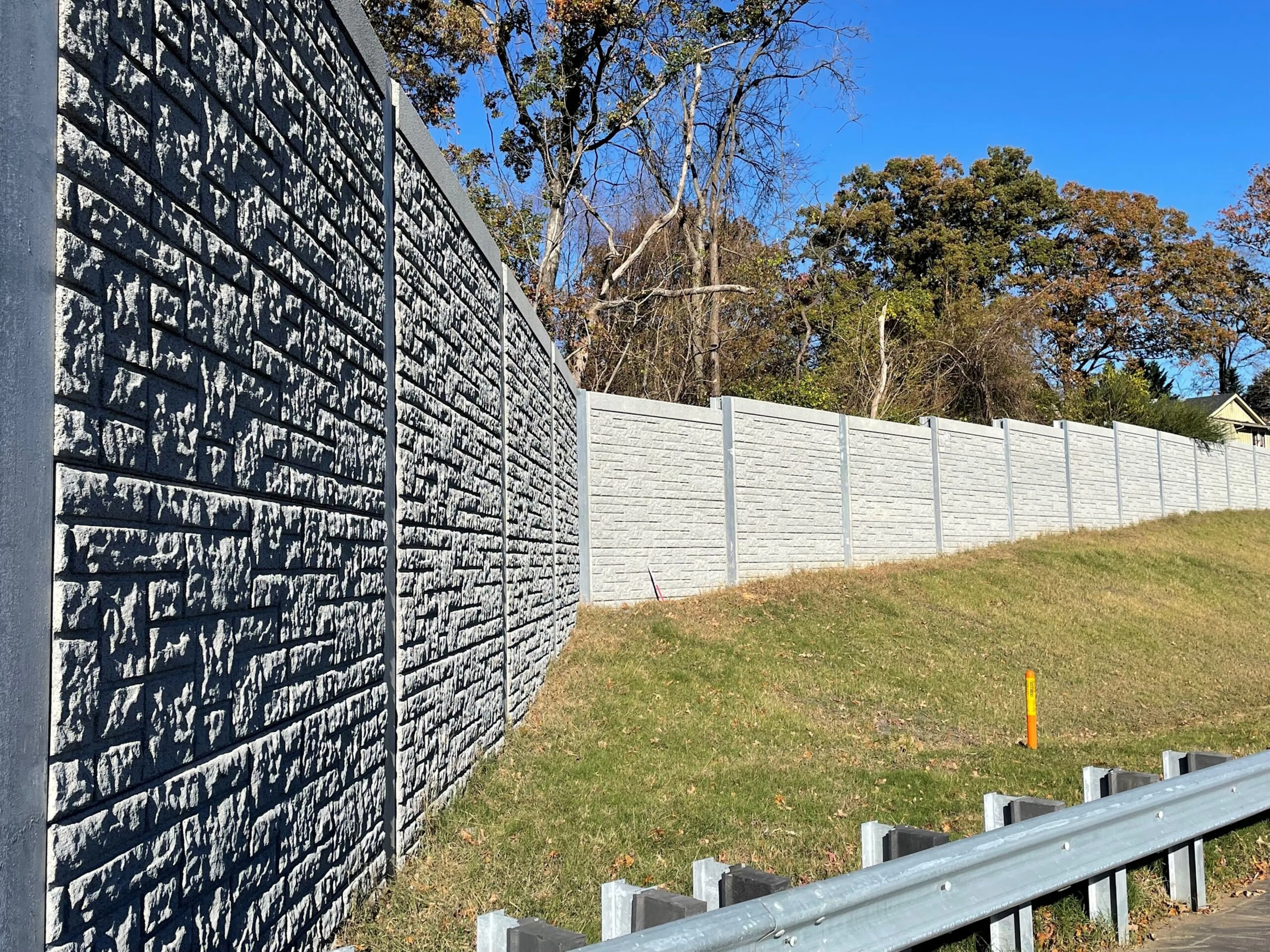 Jamestown Parkway