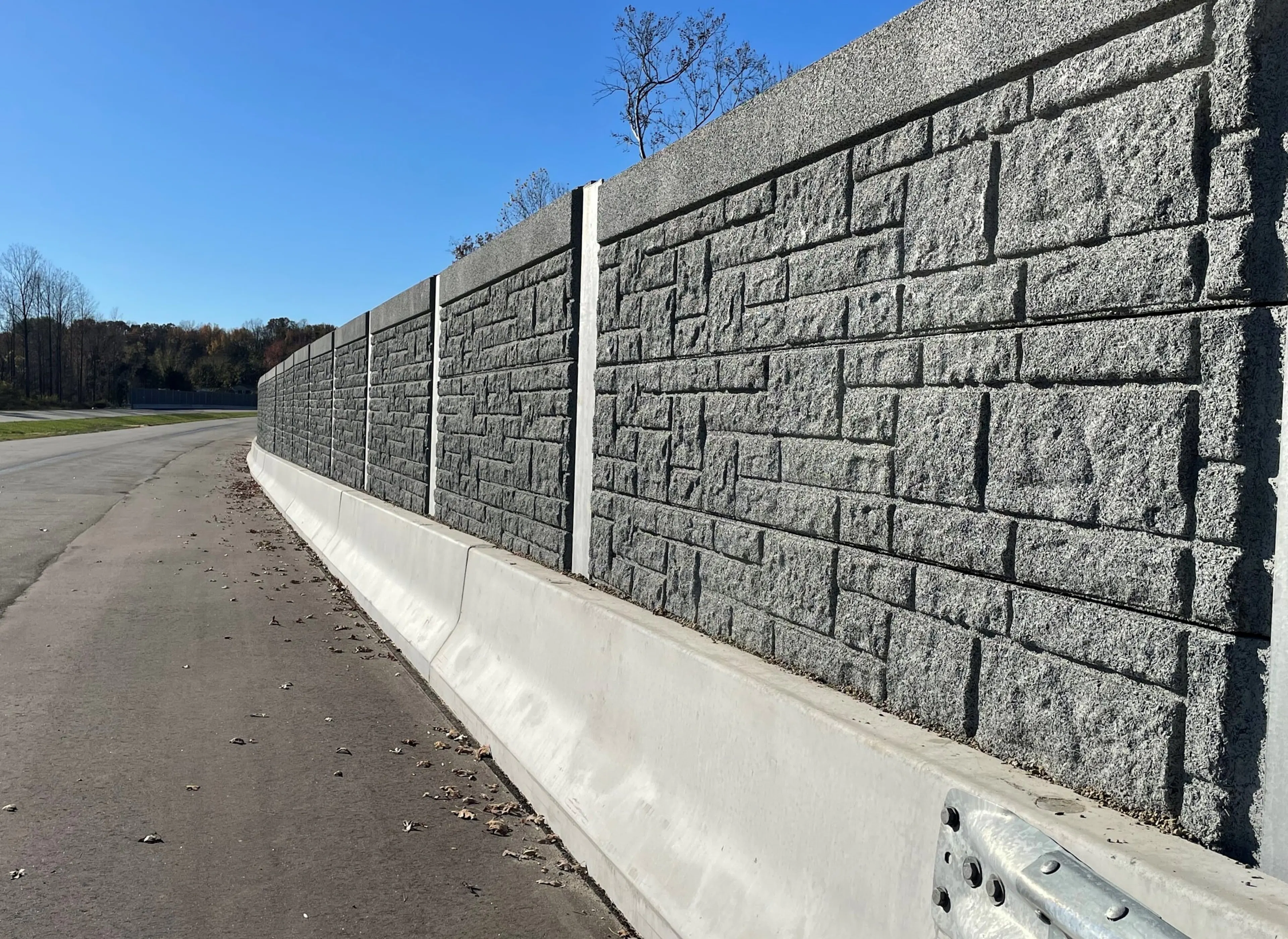 Jamestown Parkway