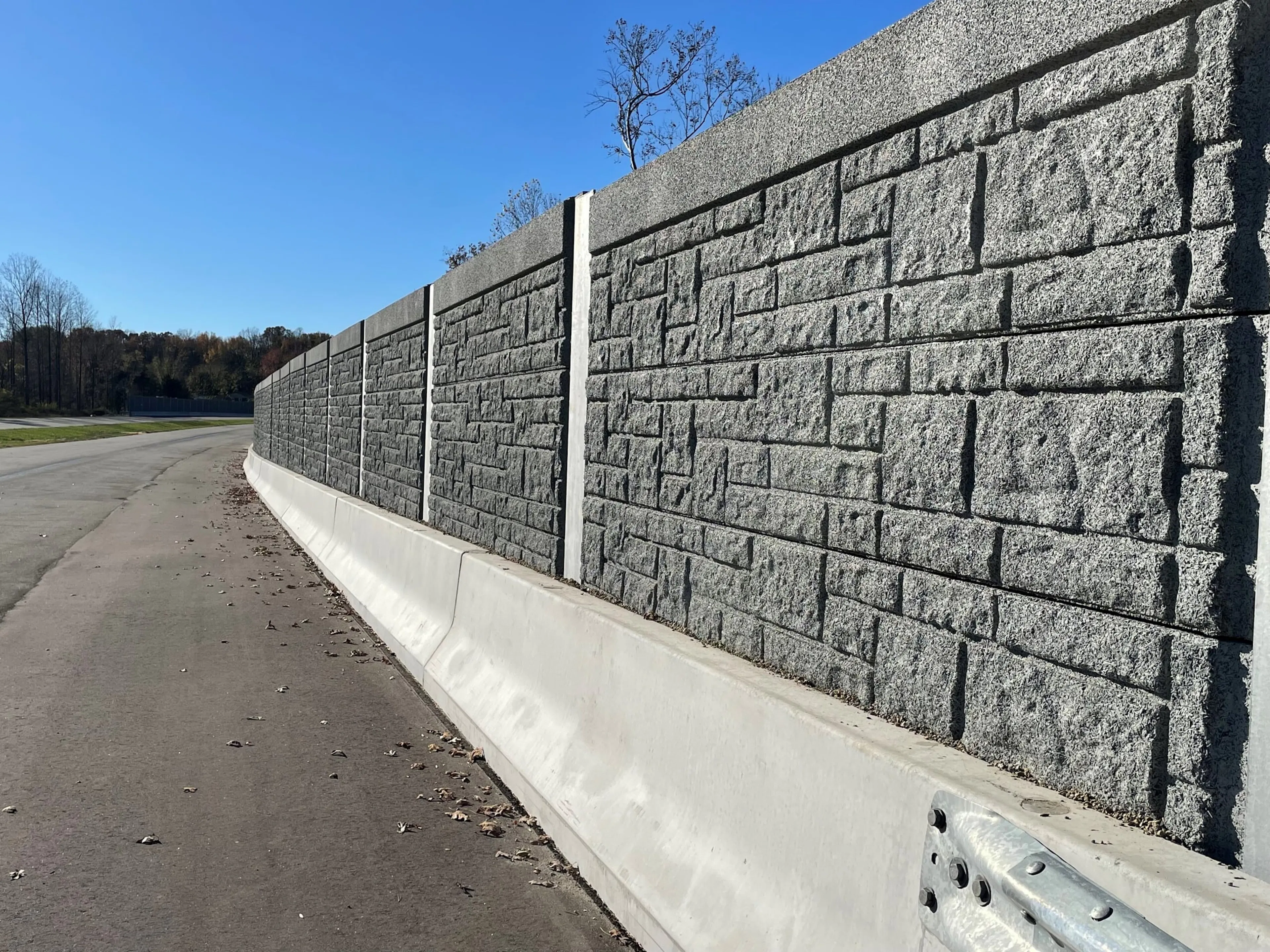 Jamestown Parkway