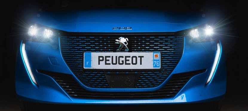 Peugeot e-208