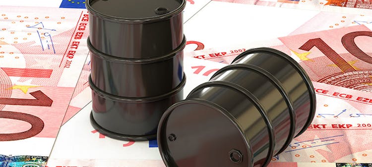 Des barils de pétrole sur des billets de banque