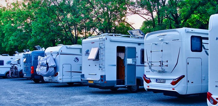 Tout savoir sur les panneaux solaires pour camping-cars – Le Monde du  Camping-Car