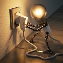 Une ampoule avec des pattes qui mesure sa consommation d'électricité 