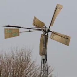 Kit d'éolienne domestique fonctionnant grâce au vent