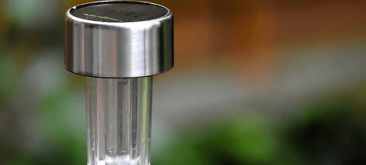 lampe fonctionnant à l'énergie solaire