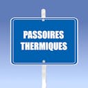 Passoires thermiques sur un panneau bleu