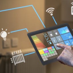 Tablette avec application domotique pour faire des économies d'énergie.