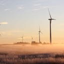 Éolienne pour représenter l'électricité verte. 