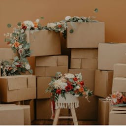 Cartons de déménagement gratuits provenant de chez un fleuriste