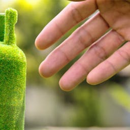 Une bouteille de biométhane ou gaz vert.