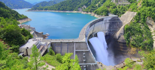 Le barrage d'une centrale hydraulique