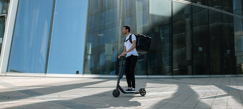 La bonne position à adopter sur votre trottinette electrique pour plus de sérénité