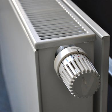 Comment bien purger un radiateur de voiture ?