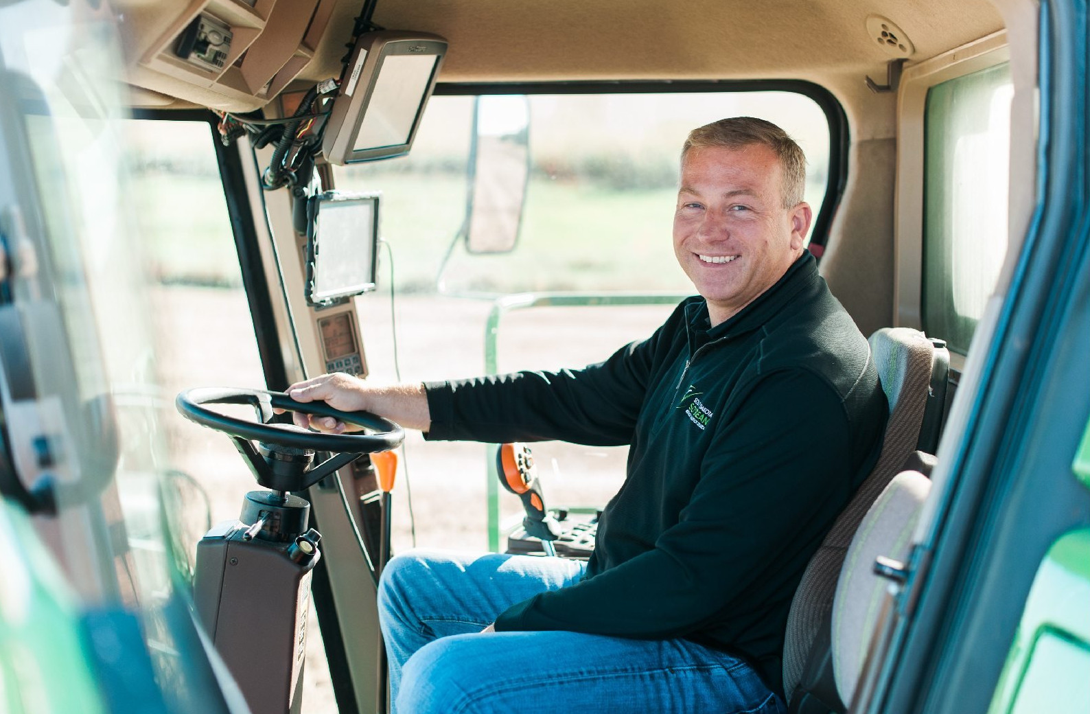 Converse Wine Owner in Tractor