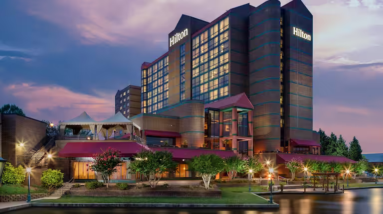 A picture of the Hilton Charlotte University Place.