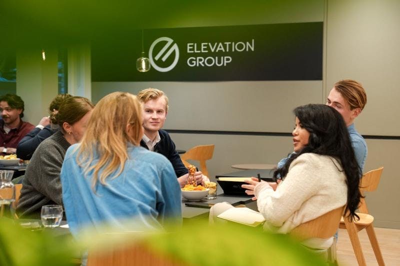 Elevation Experience pitch groepje overleggen