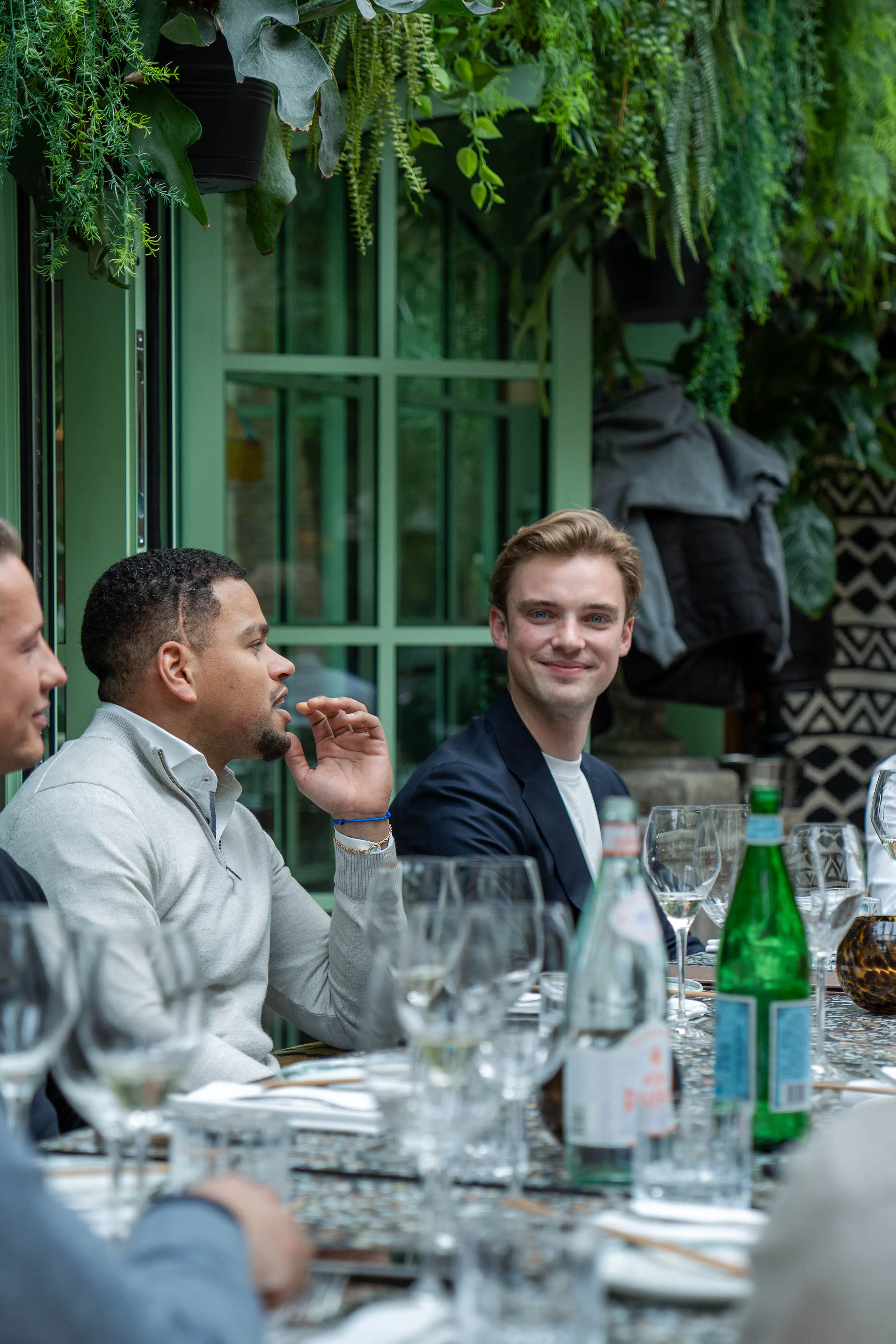 Yorick en collega tijdens lunchclub