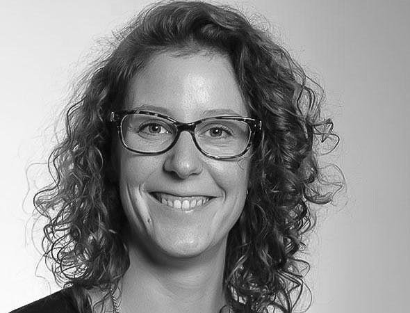 Vrouwelijke profielfoto zwart/wit.