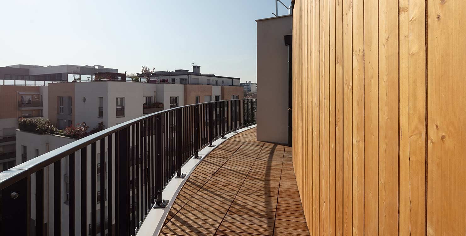 Balcon filant d'un appartement neuf du programme immobilier à Nanterre "1 Rue de Craïova"