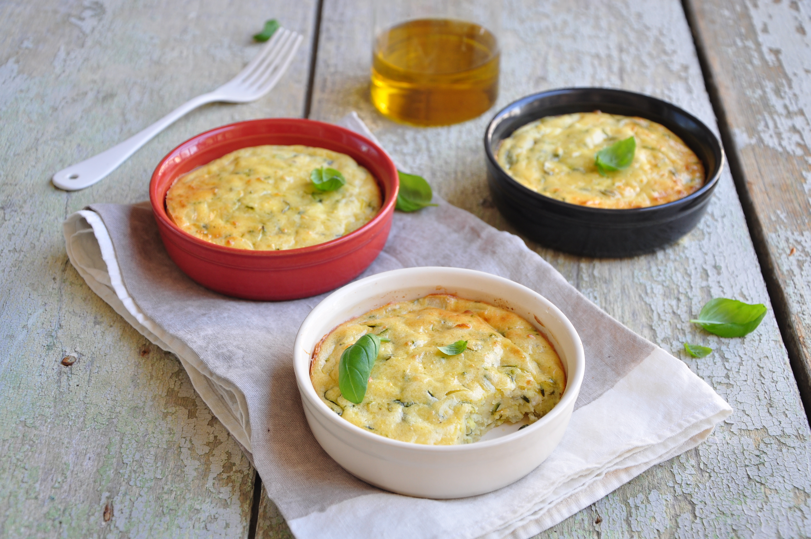 Clafoutis aux courgettes, feta et basilic