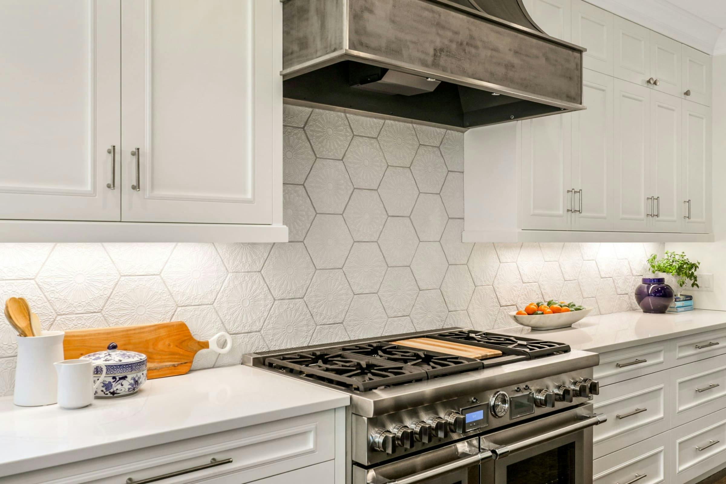 white kitchen with under cabinet lighting