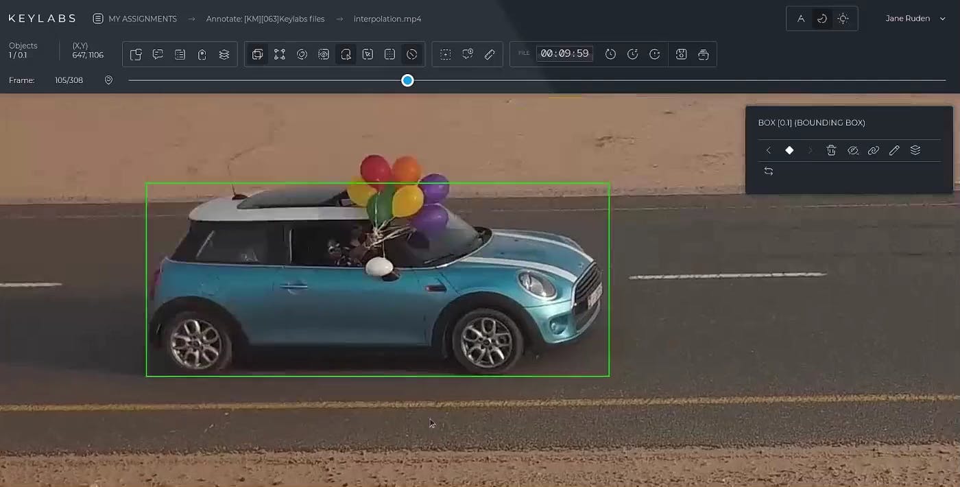 Video annotation in keylabs.ai of mini cooper with balloons