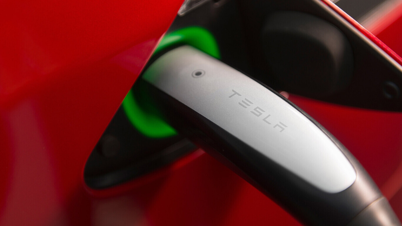 Tesla impone su estándar de carga en Estados Unidos, entre más fabricantes
