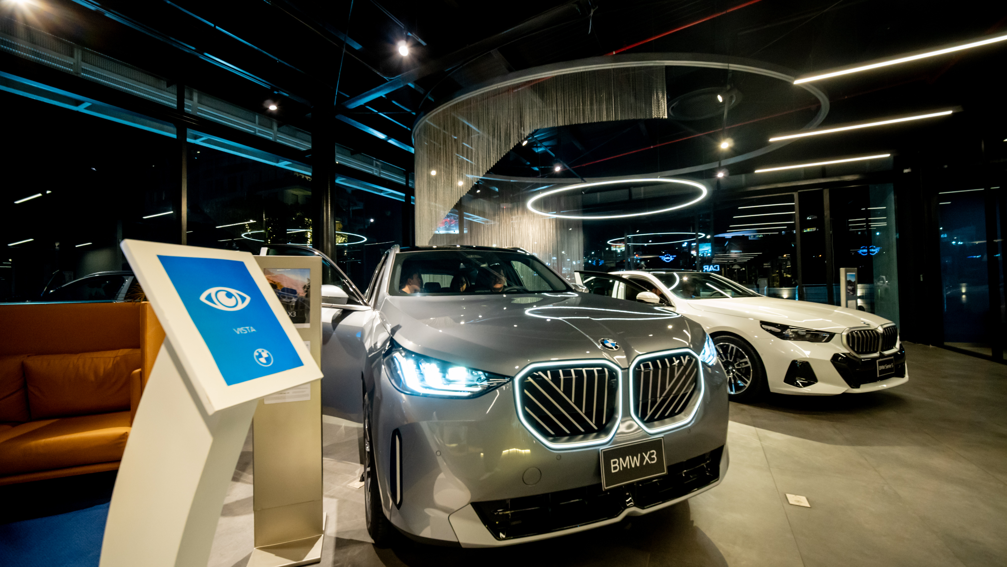 Tecnología, diseño y experiencia sensorial: así evolucionan las estrategias de las marcas automotrices en Ecuador