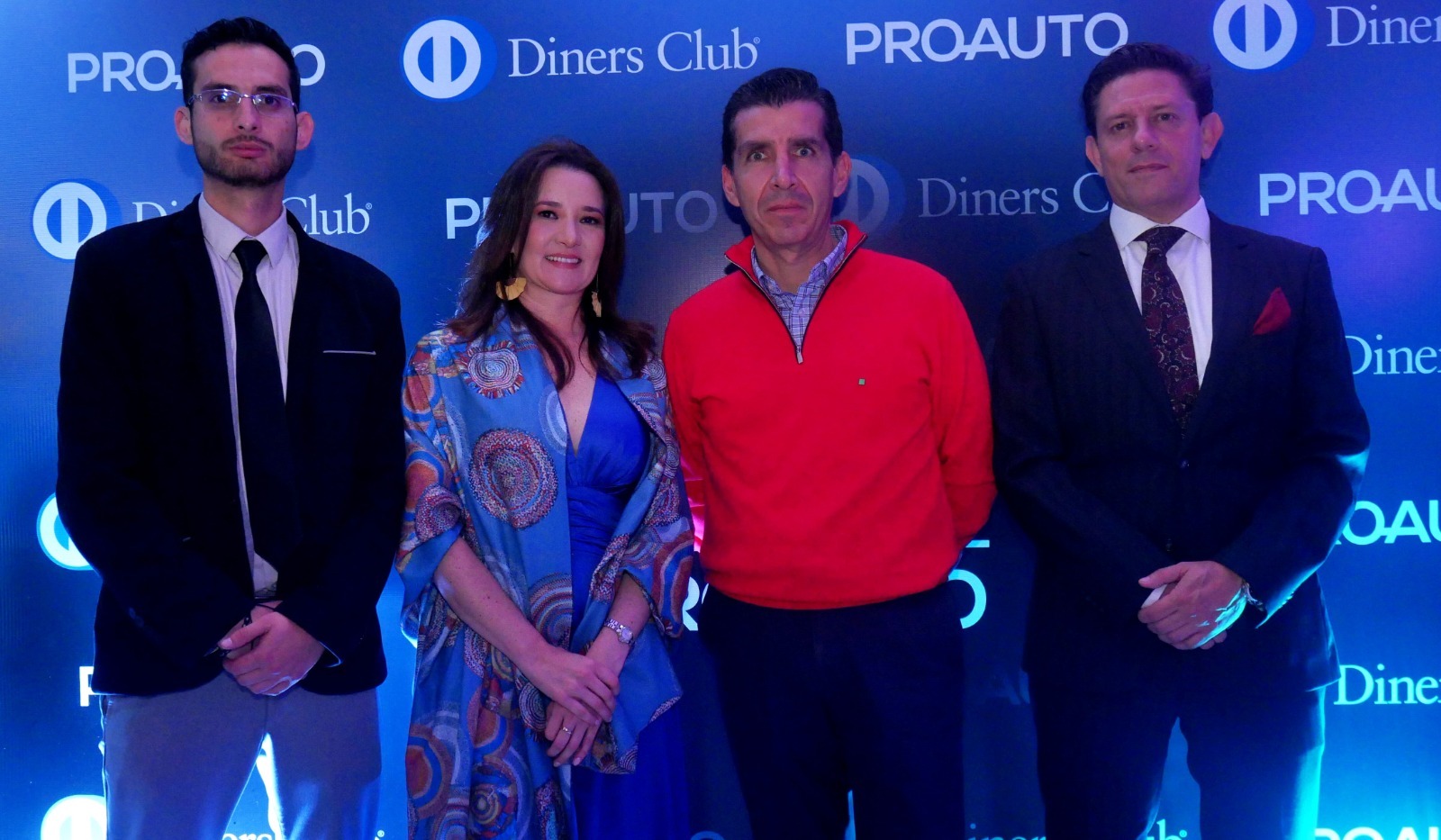 PROAUTO realizó el lanzamiento de su línea de ropa Selective por Gustavo Moscoso