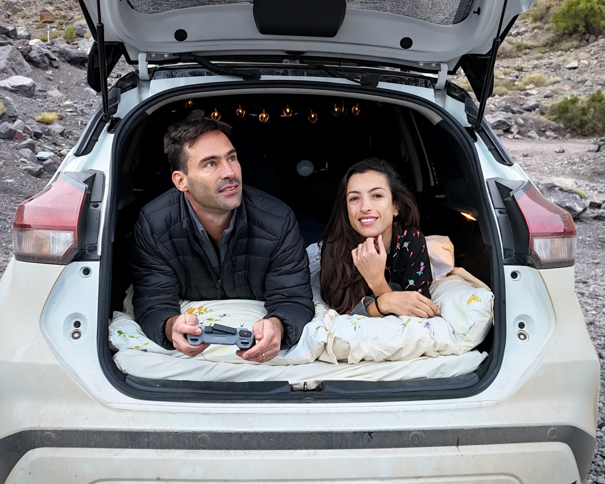Una pareja brasileña conquista Sudamérica a bordo de un Nissan Kicks