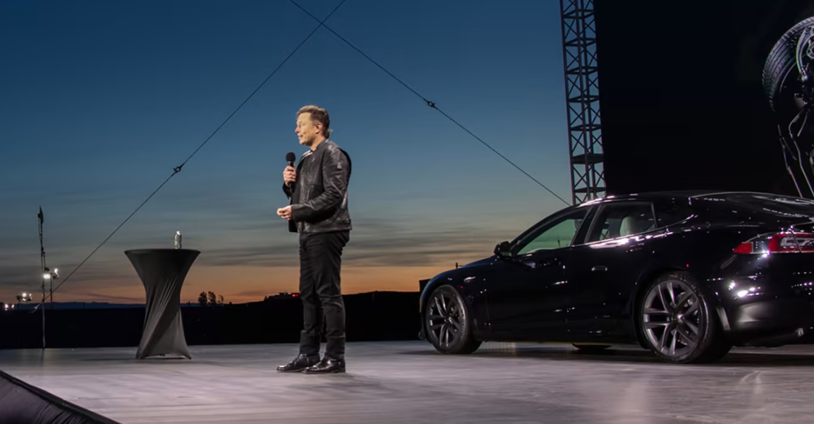 Elon Musk se mantendrá como CEO de Tesla, ¿qué pasará con la marca?