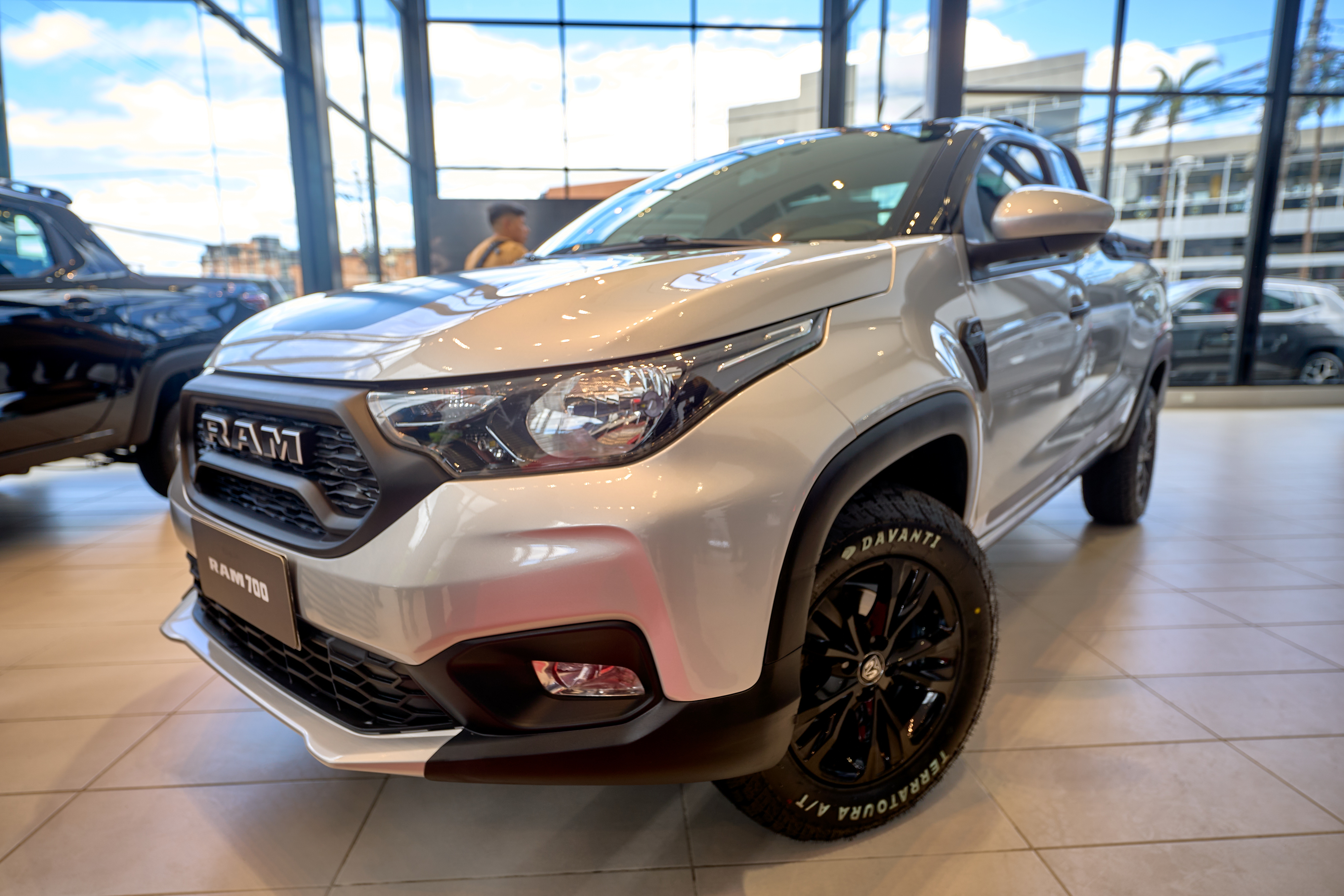 Una RAM 700 renovada marcó el cierre de la campaña “Tu versión 0 KM” de Corporación Maresa